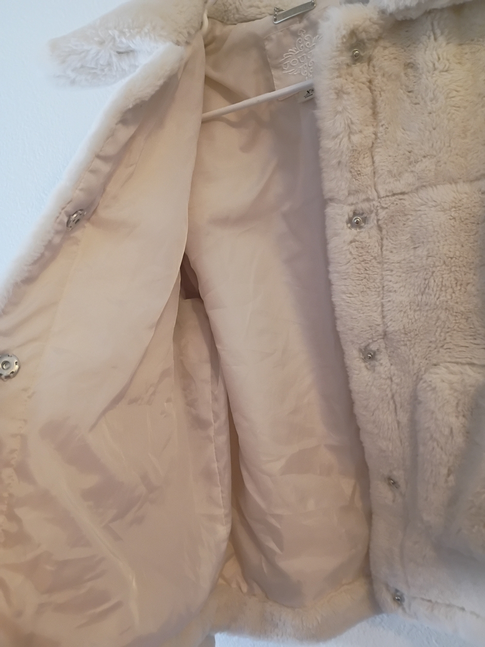 Jou Jou Plush Teddy Jacket in Cream - Picture 6 of 12